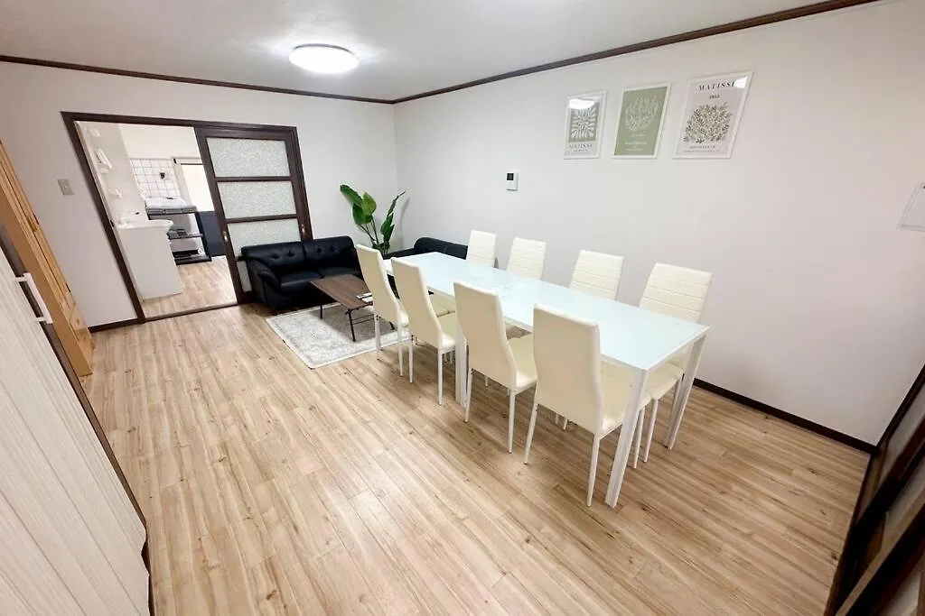 大正 Guest House! Usjと心斎橋へアクセス抜群!京セラドーム近くの大正駅徒歩5分!12人宿泊可能!一軒家貸切! Osaka 0*,