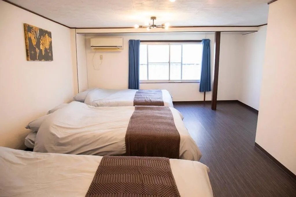 Villa 大正 Guest House! Usjと心斎橋へアクセス抜群!京セラドーム近くの大正駅徒歩5分!12人宿泊可能!一軒家貸切! Osaka